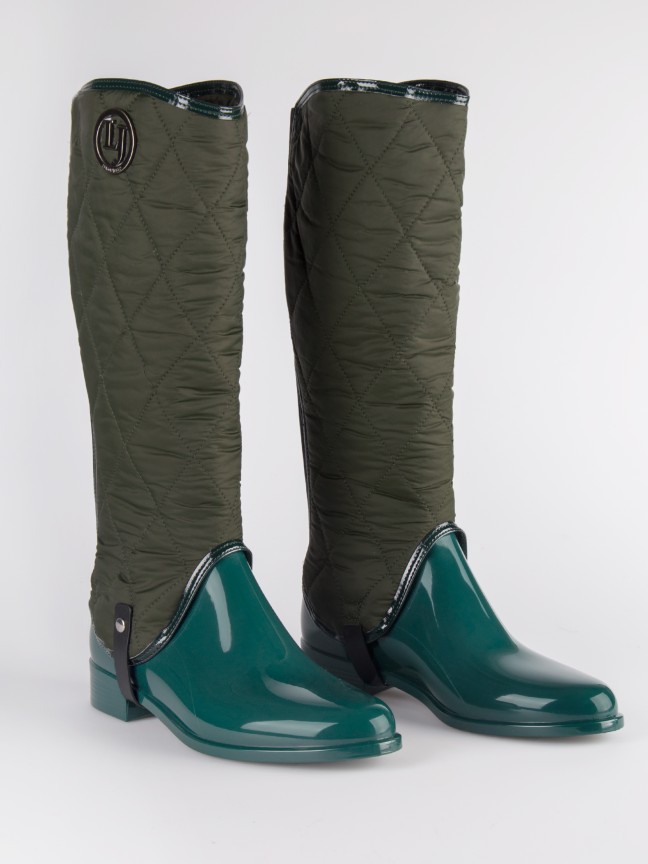 Hunt Dark Green