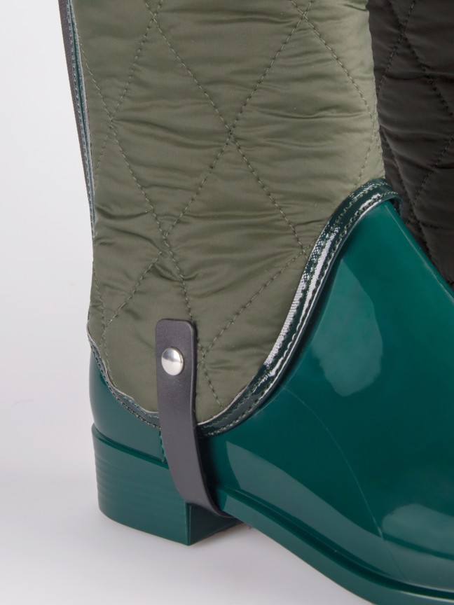 Hunt Dark Green