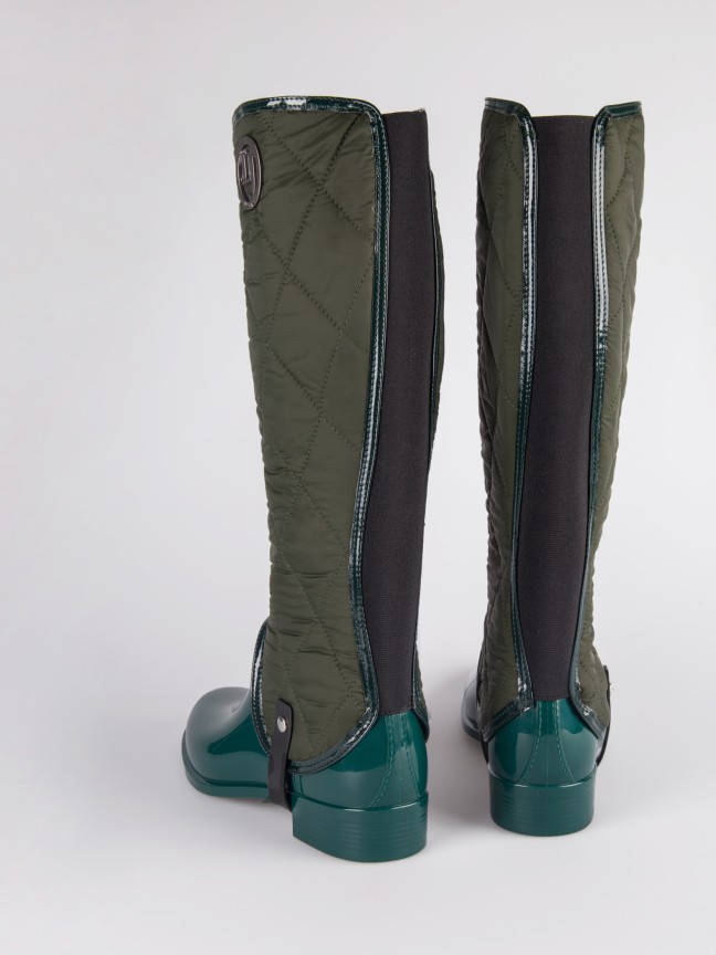 Hunt Dark Green