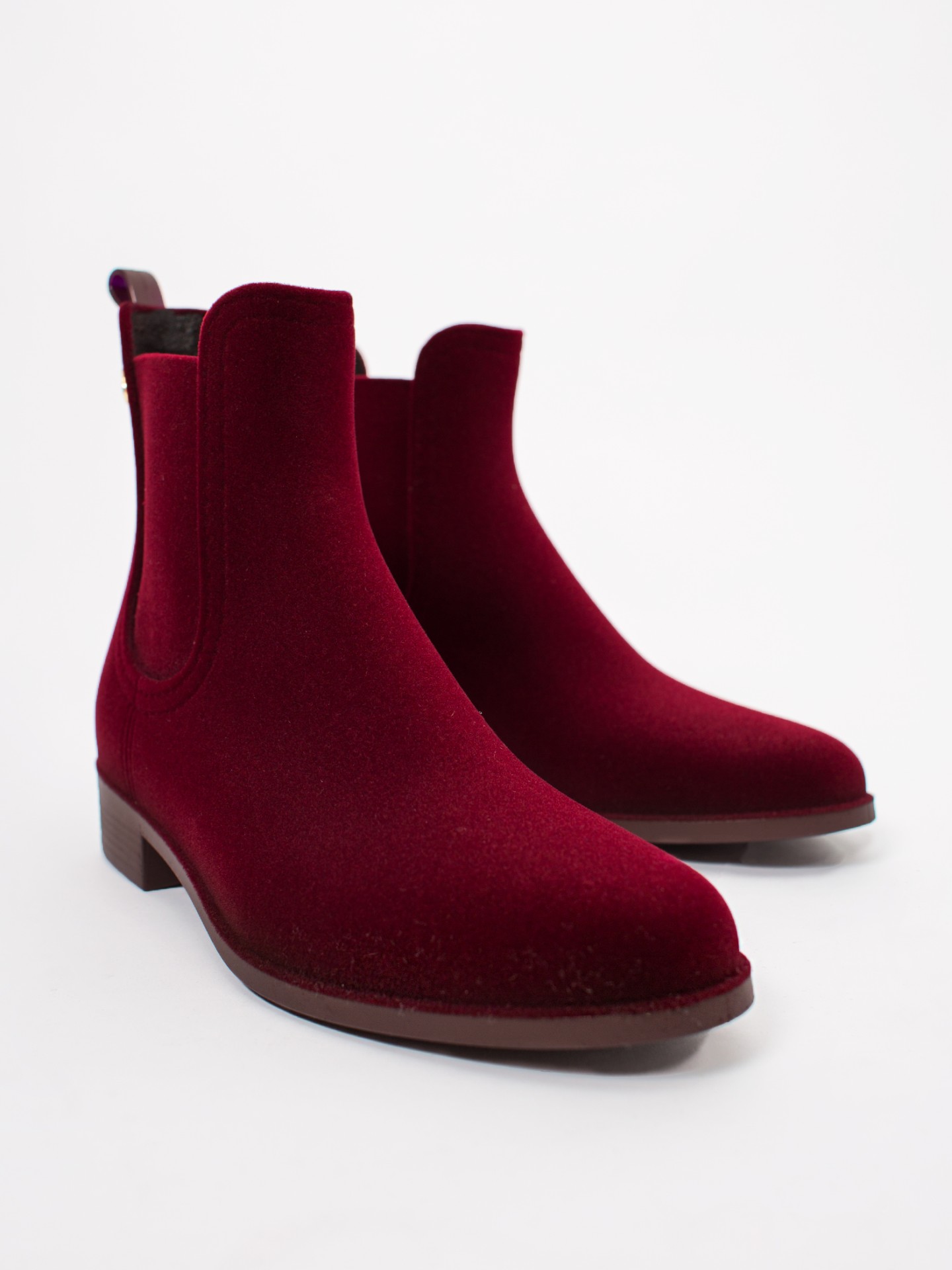 VELVETY 14