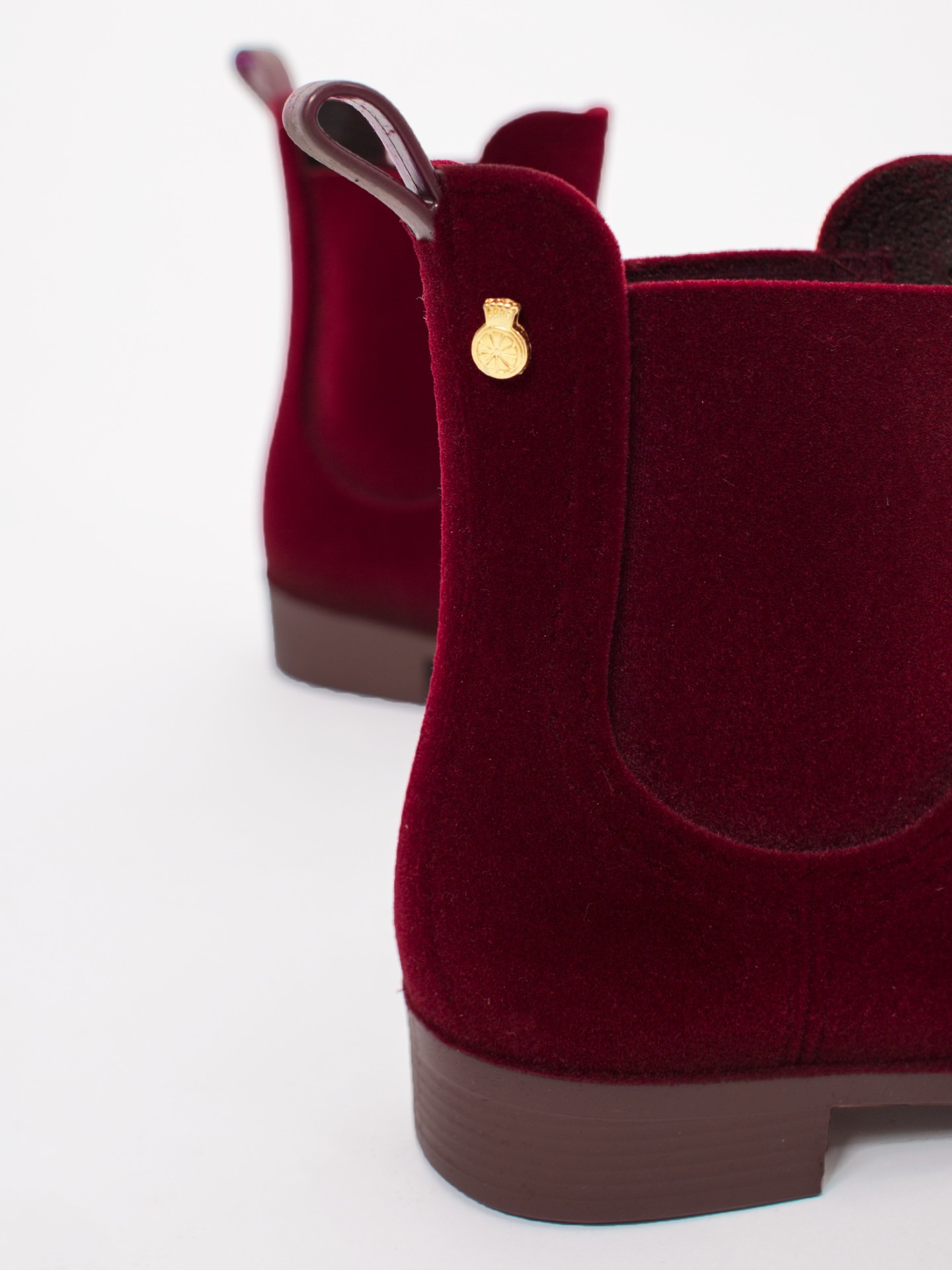 VELVETY 14