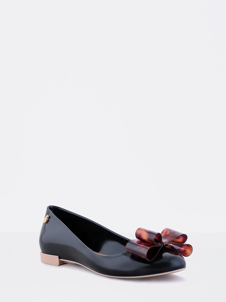 FLAT 01