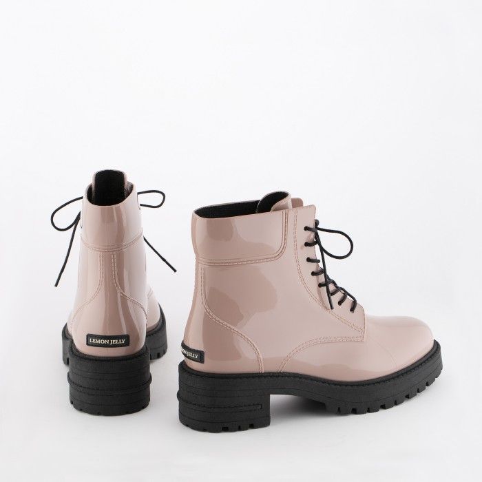 brooks koepka golf shoes masters 2019