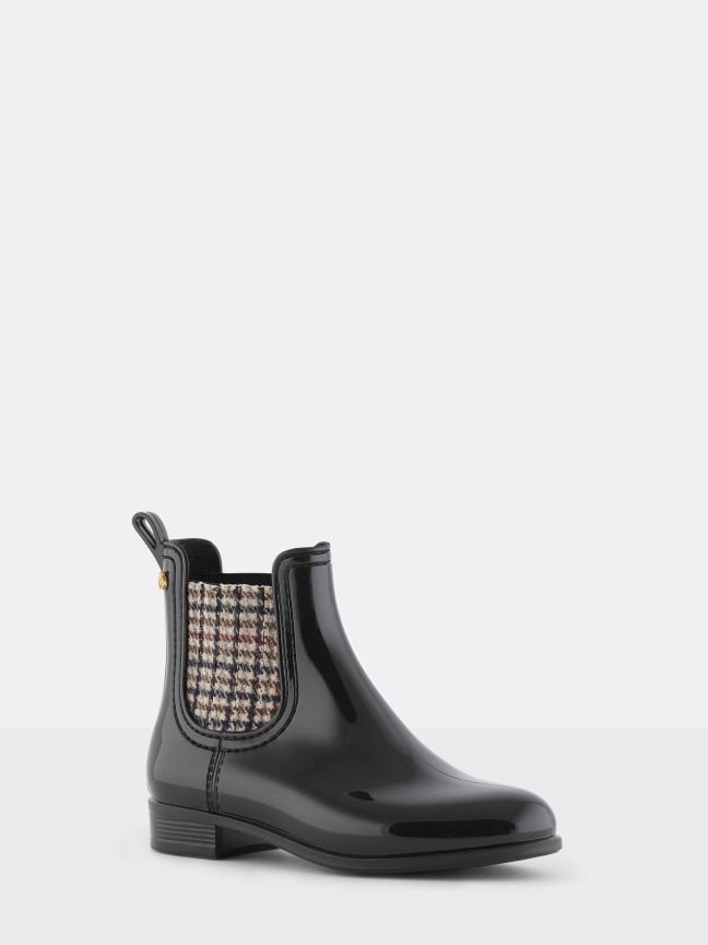 Nes Black