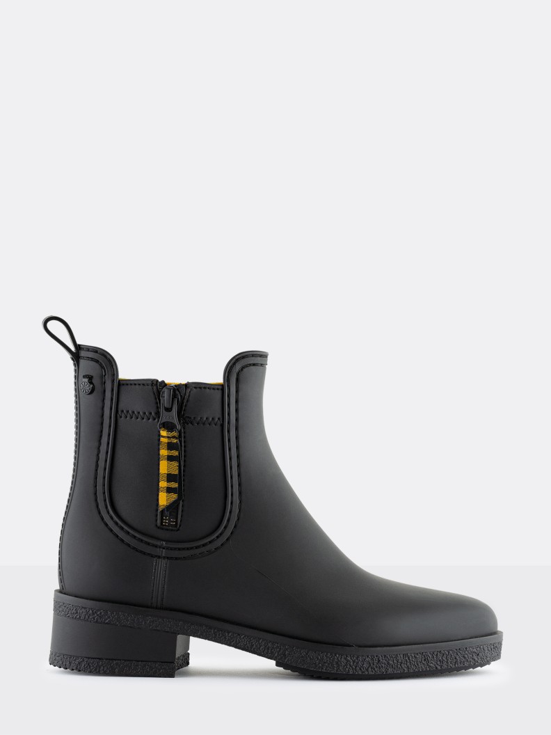 DERICA 01
