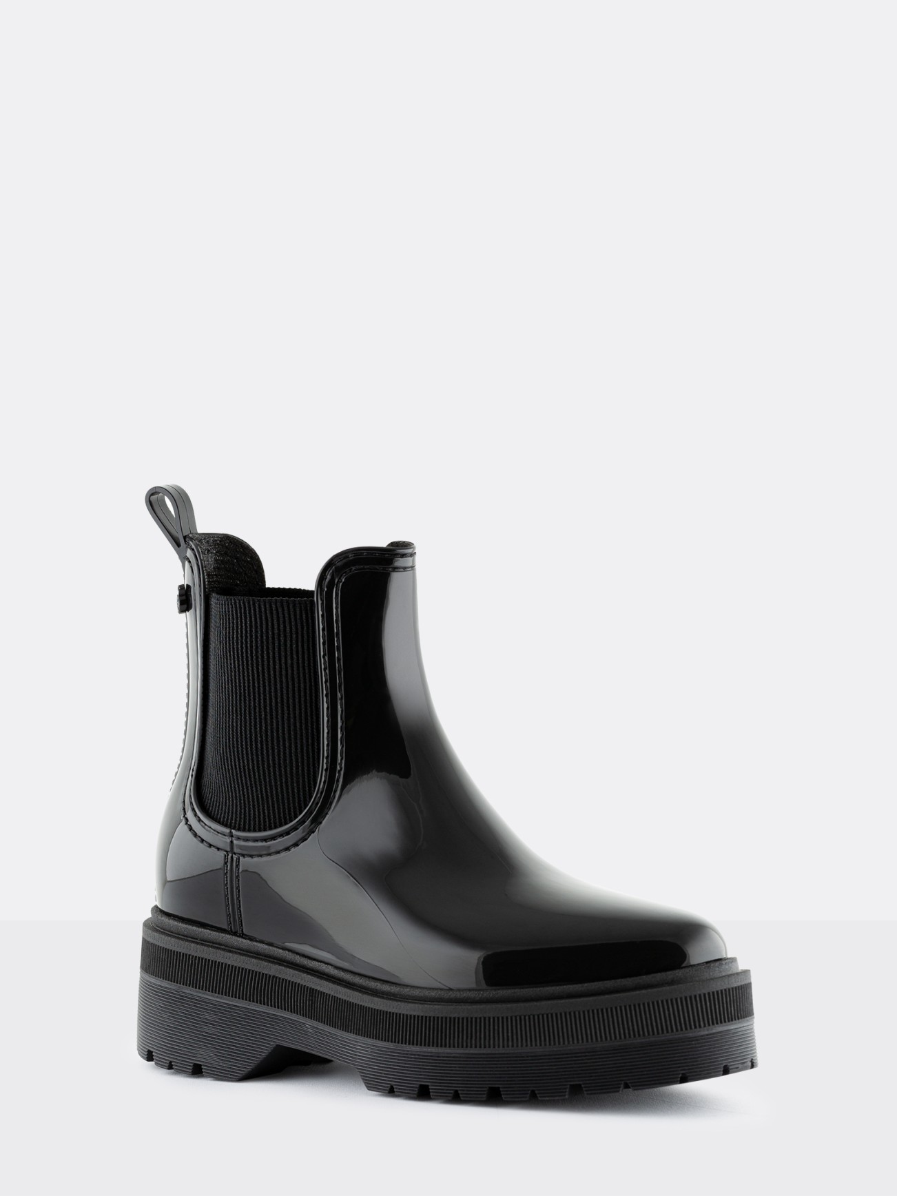 Netty Black