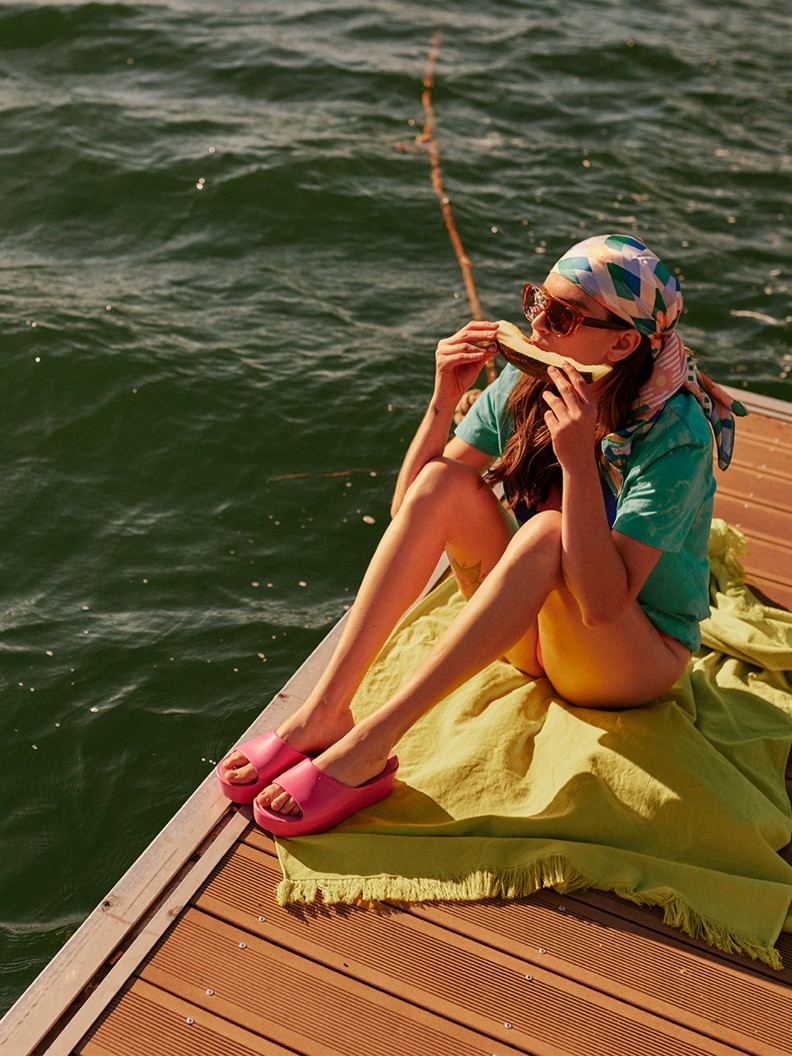 Sunny Fuxia Pro