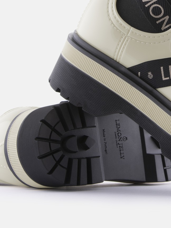 Francesca Black/White