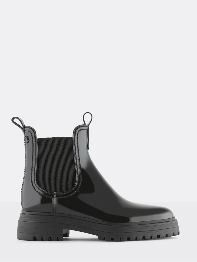 Walker Black