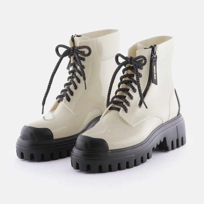 Lemon Jelly Light White Boots w/ Laces and Toecap KINSLEY 03