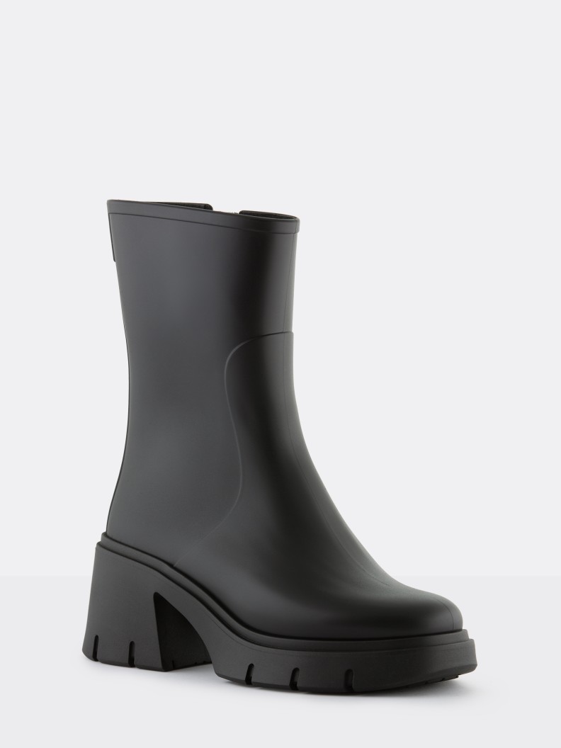 Grazia Black