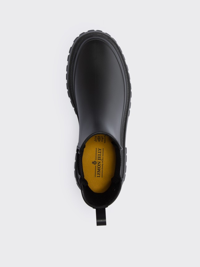 Everly Black