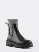 Emely Black Emely Black