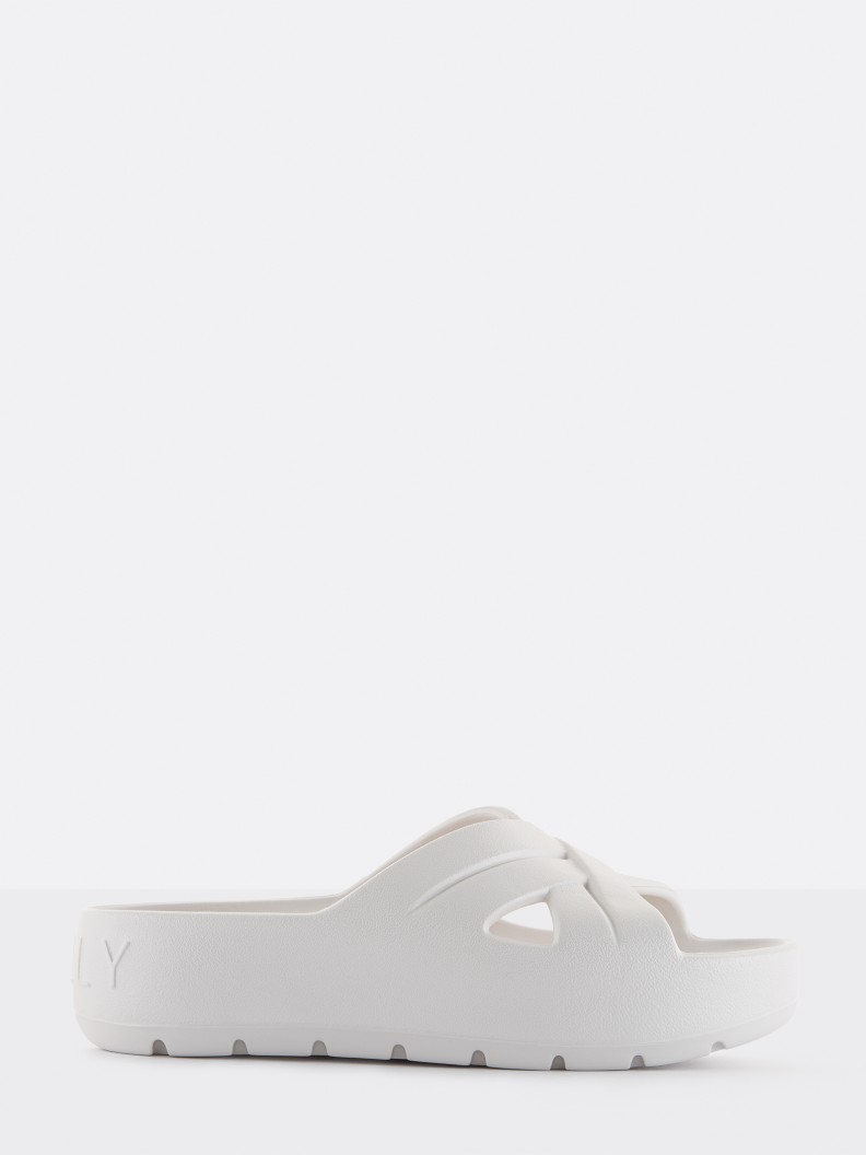 Moony Pearl Metal