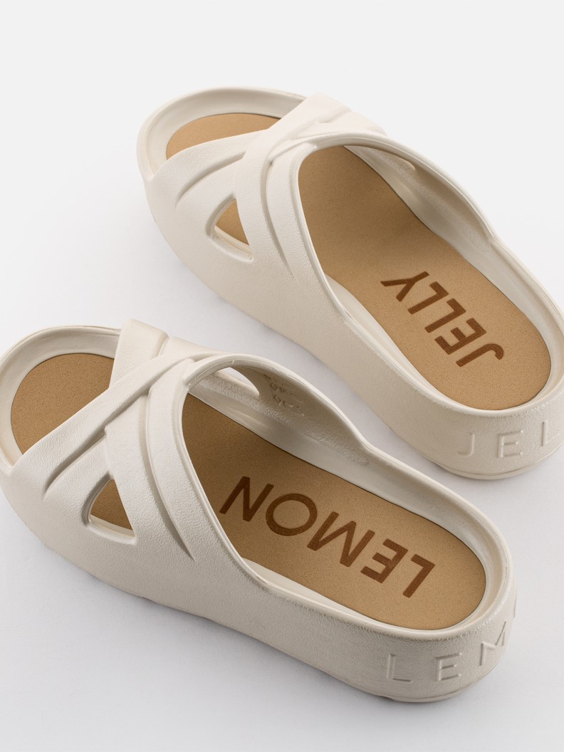 MOONY 03