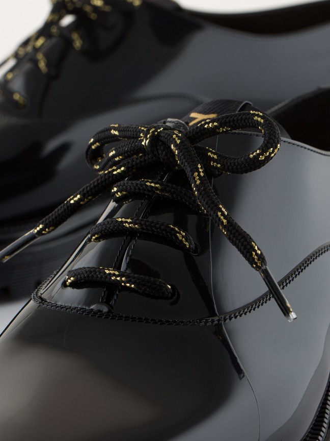 Sparks Black