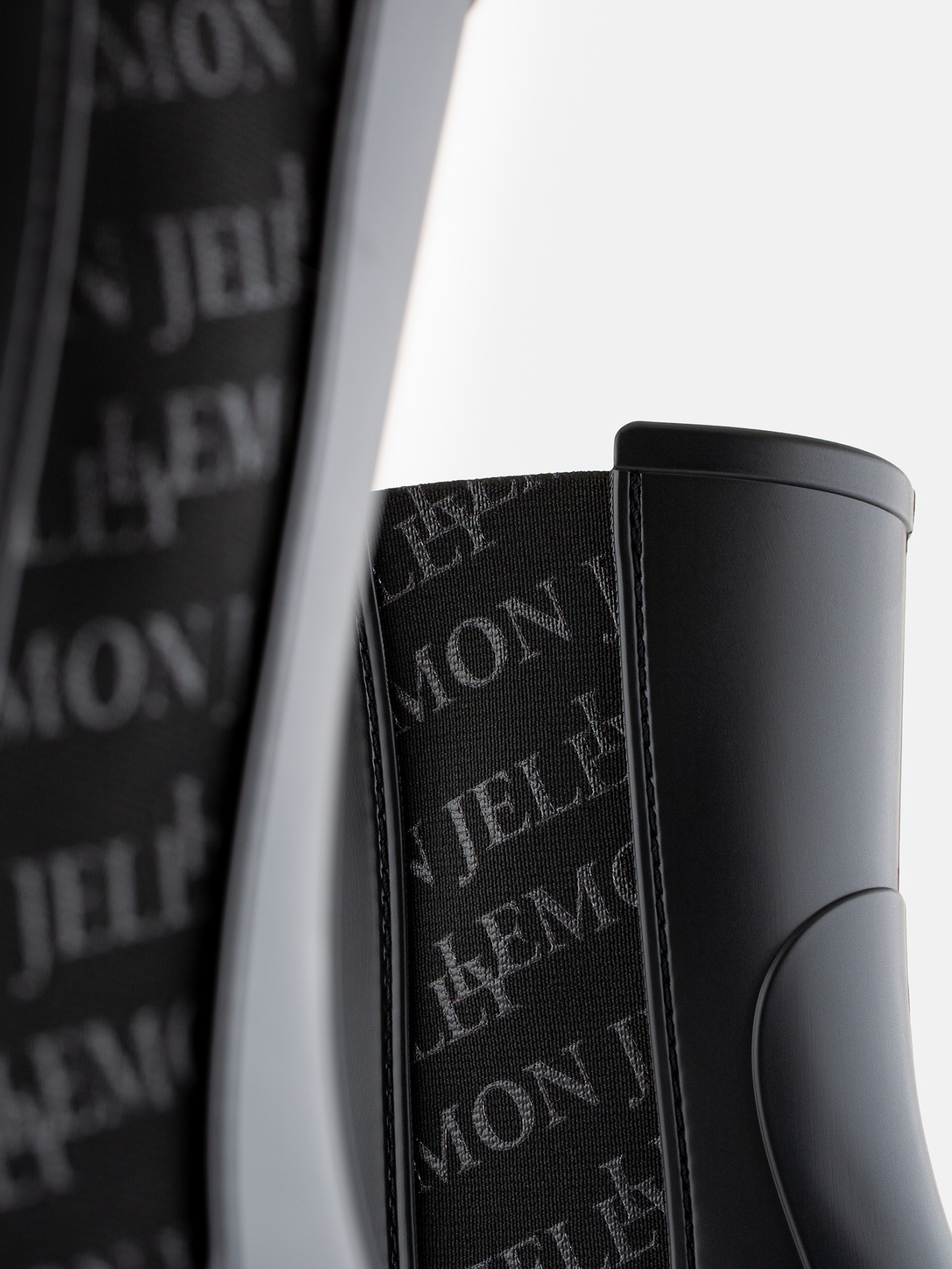 Katherine Black/Beige