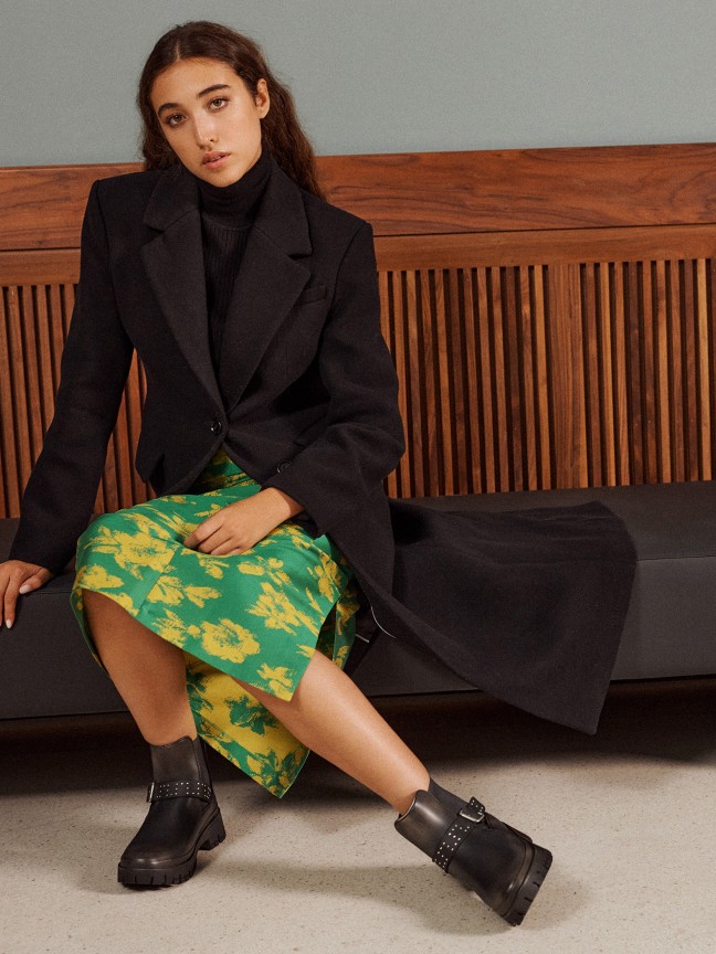 Alsie Black Distressed