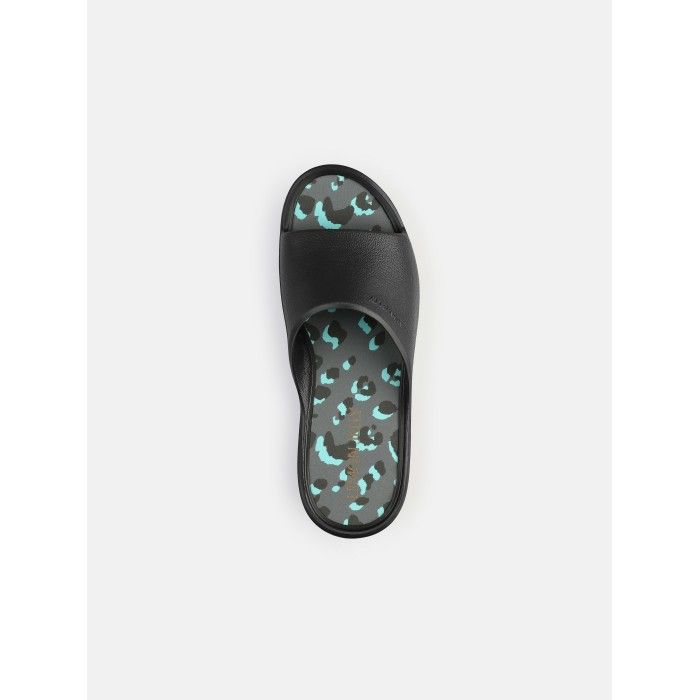 Chinelos Pretos Palmilha Padronizada Vegan Emilia Black - 10022848