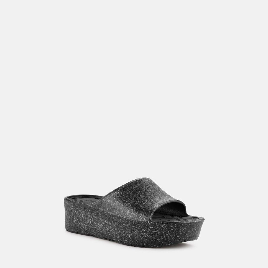 Fiorella Black
