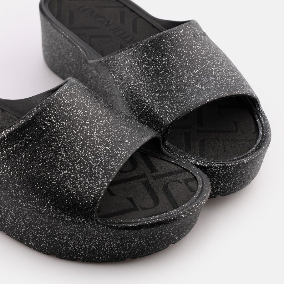 Fiorella Black