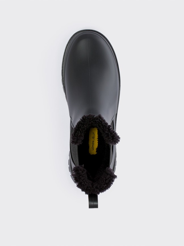 Wren Black