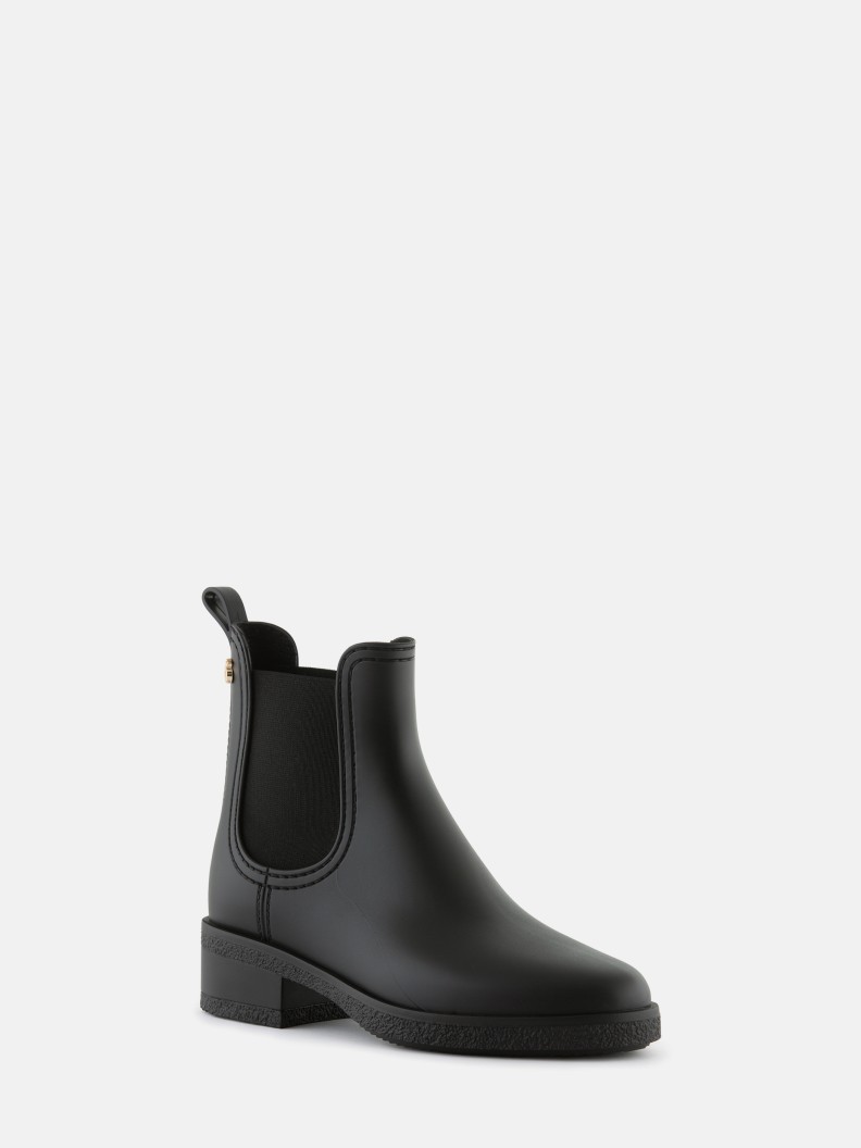 Ava Black Matte