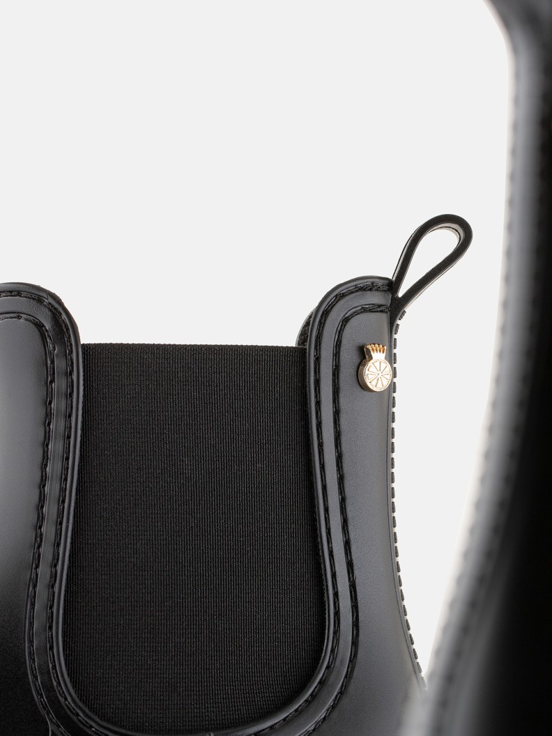 Ava Black Matte