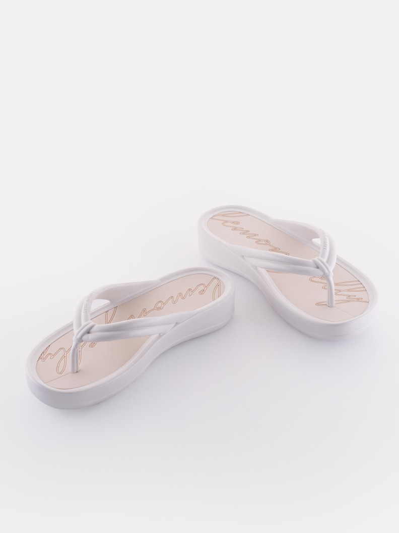 Mare Pearl Metal