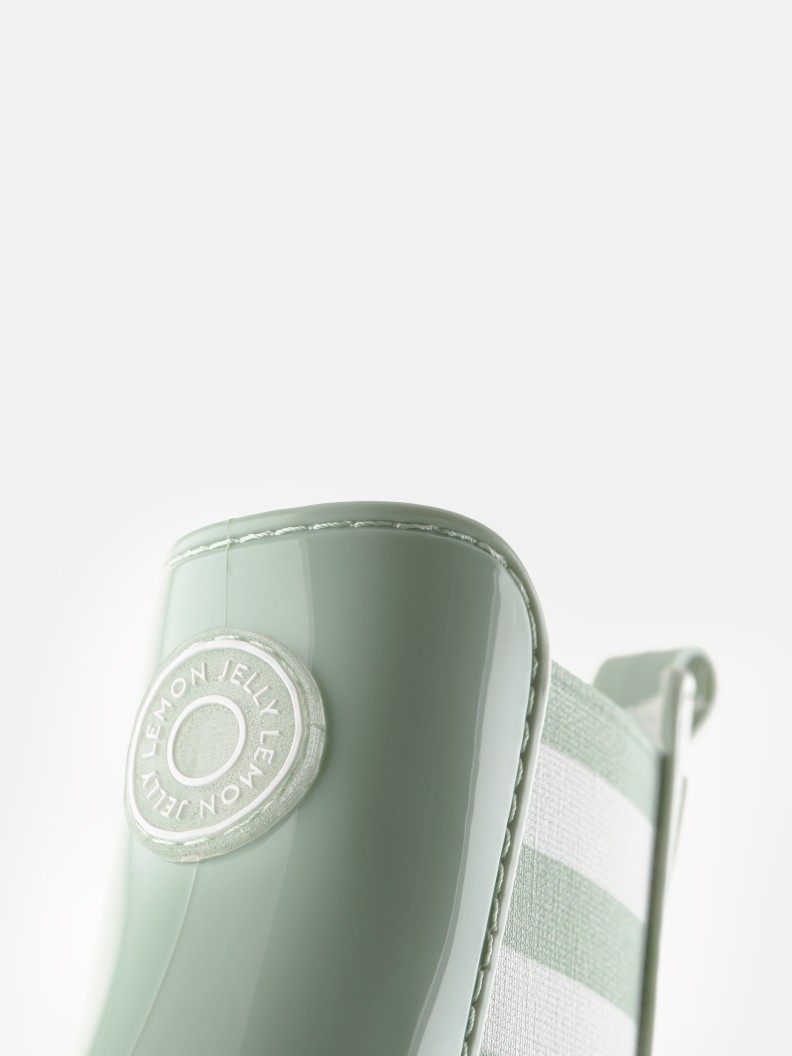 Maremma Frosty Green