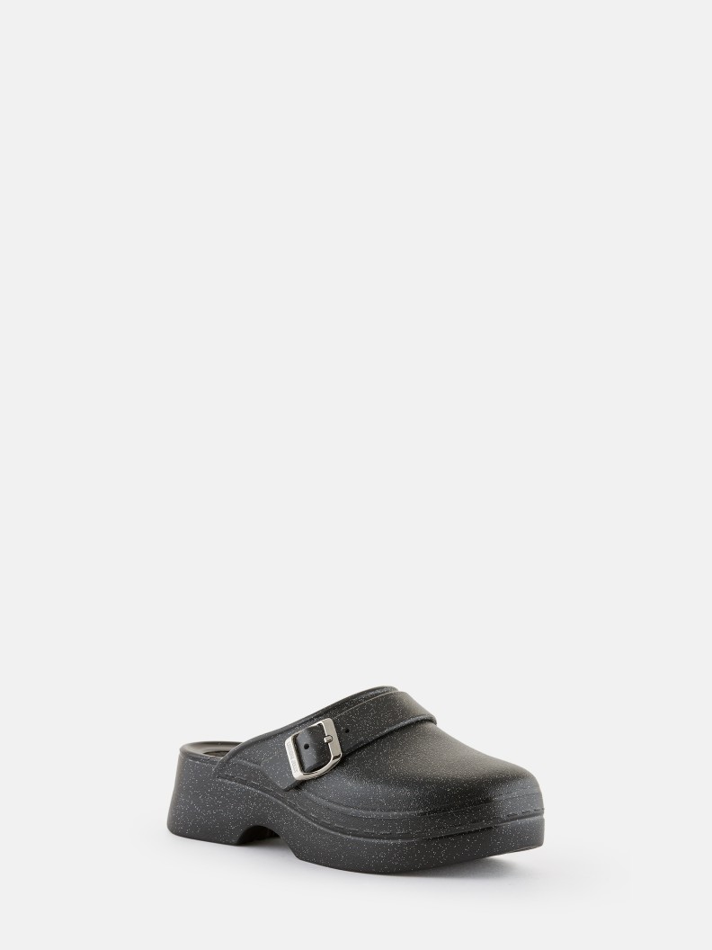 Amelie Black