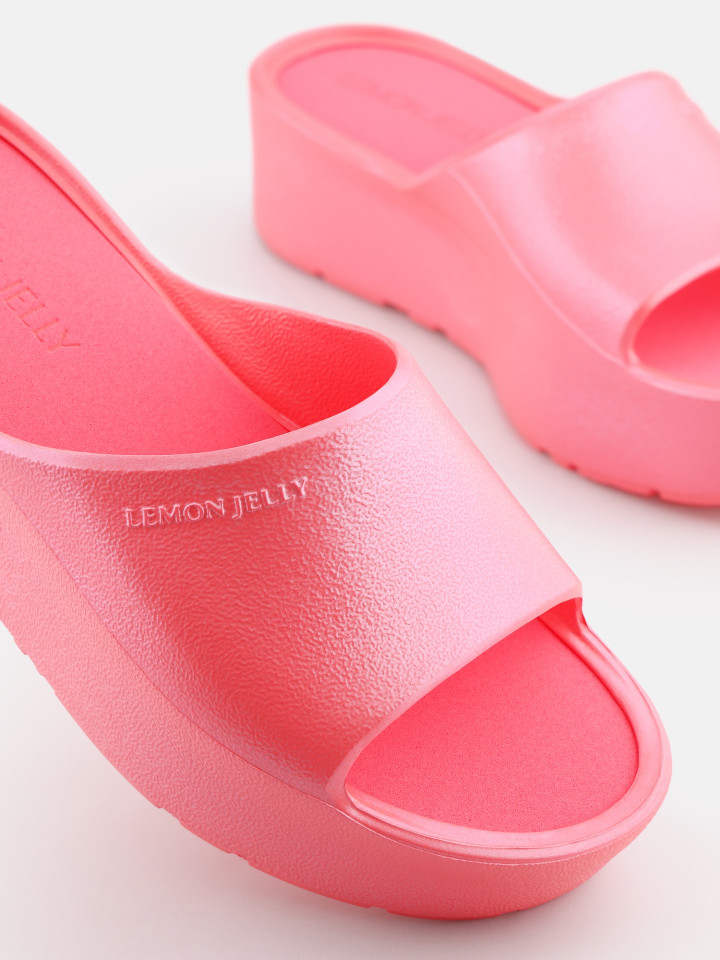 Elodie Flamingo Pink