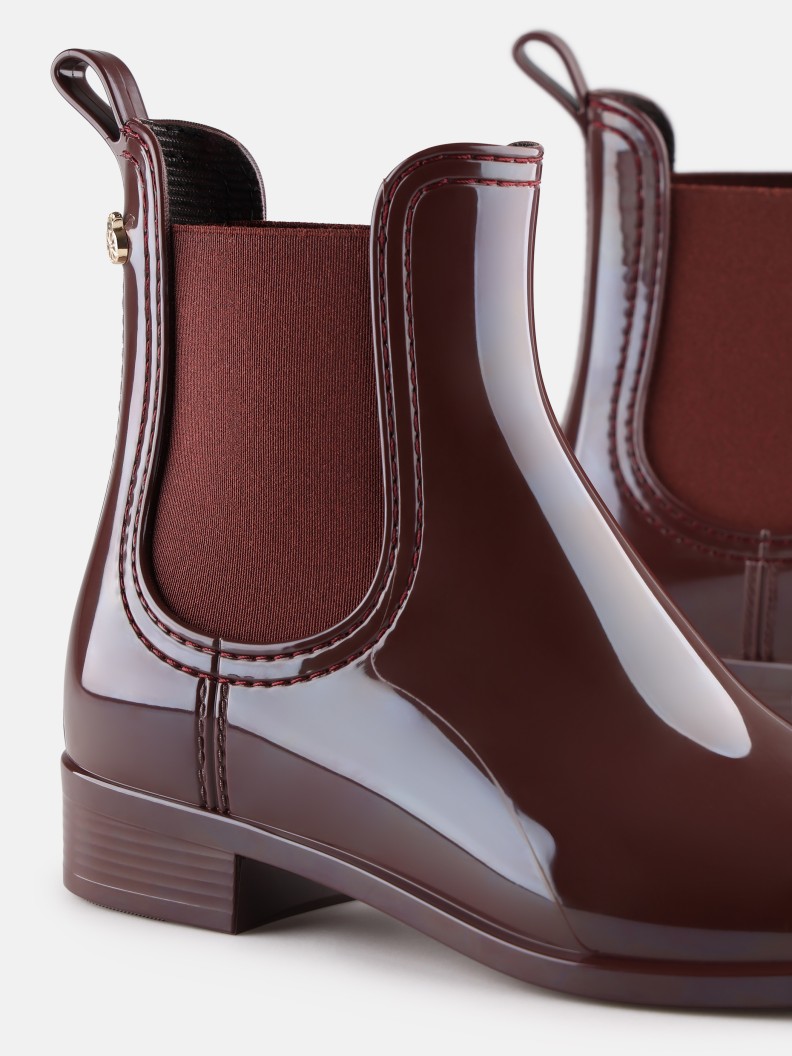 Comfy Dark Cherry