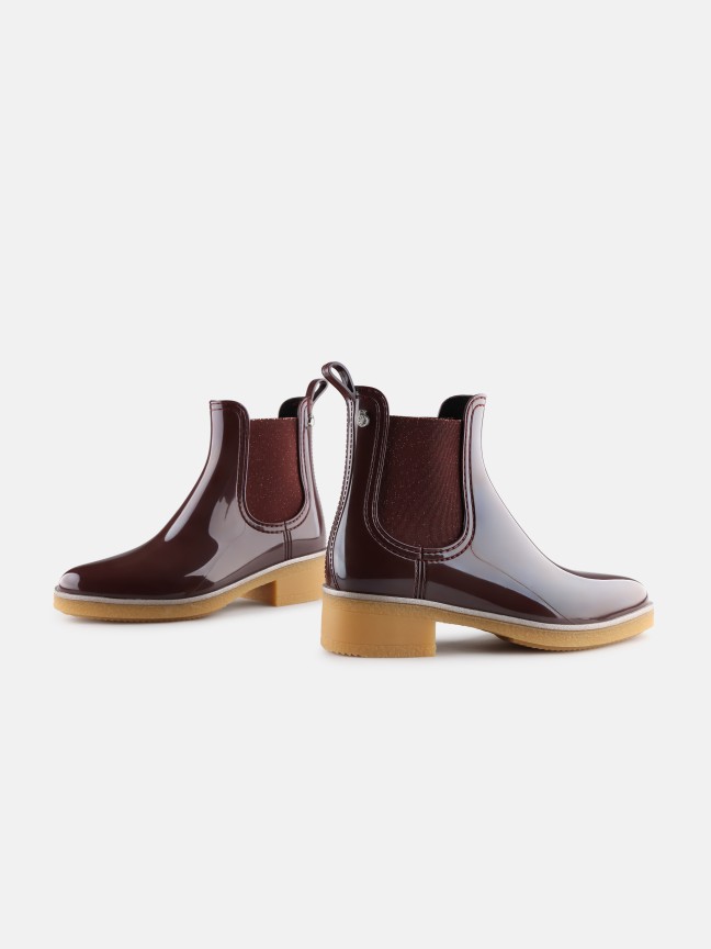 Amaya Dark Cherry