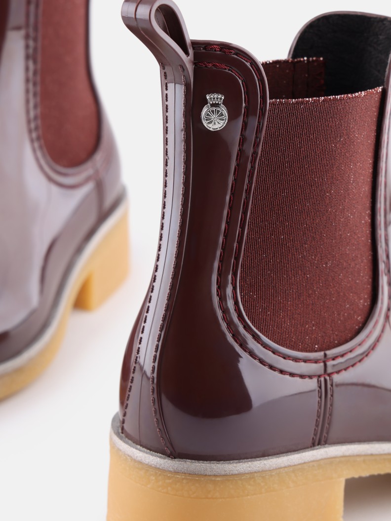 Amaya Dark Cherry