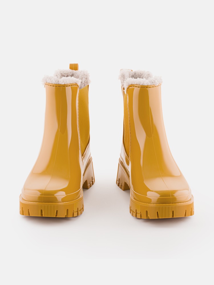 YELLO MINKY SHORT BOOTS 【Mサイズ】 YELLO MINKY SHORT BOOTS