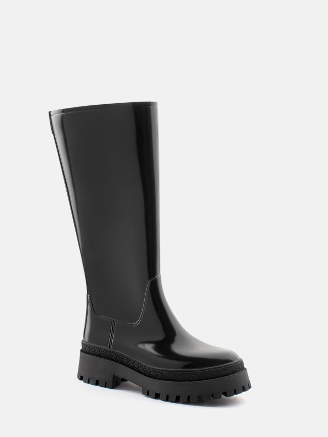 Artemis Black