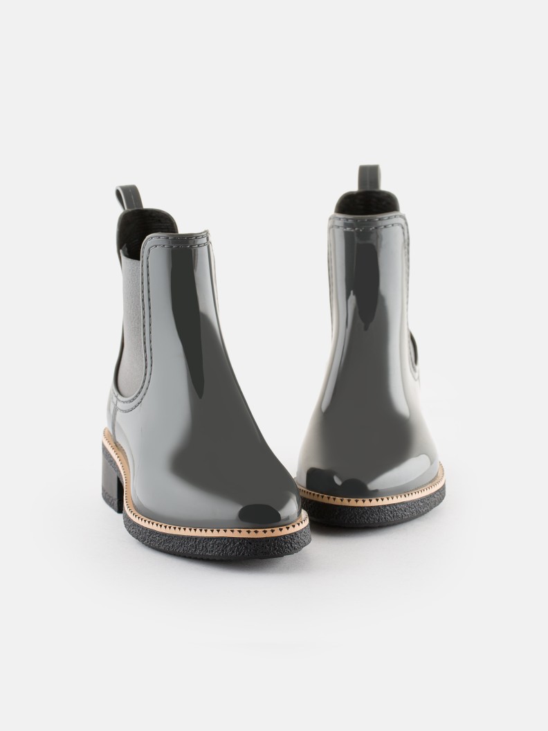 Ava Rainy Grey