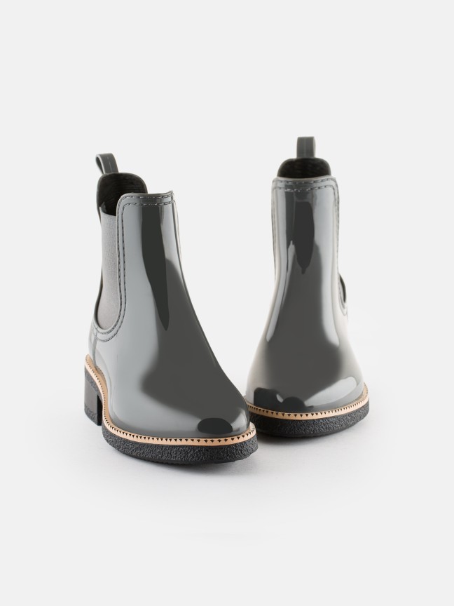 Ava Rainy Grey