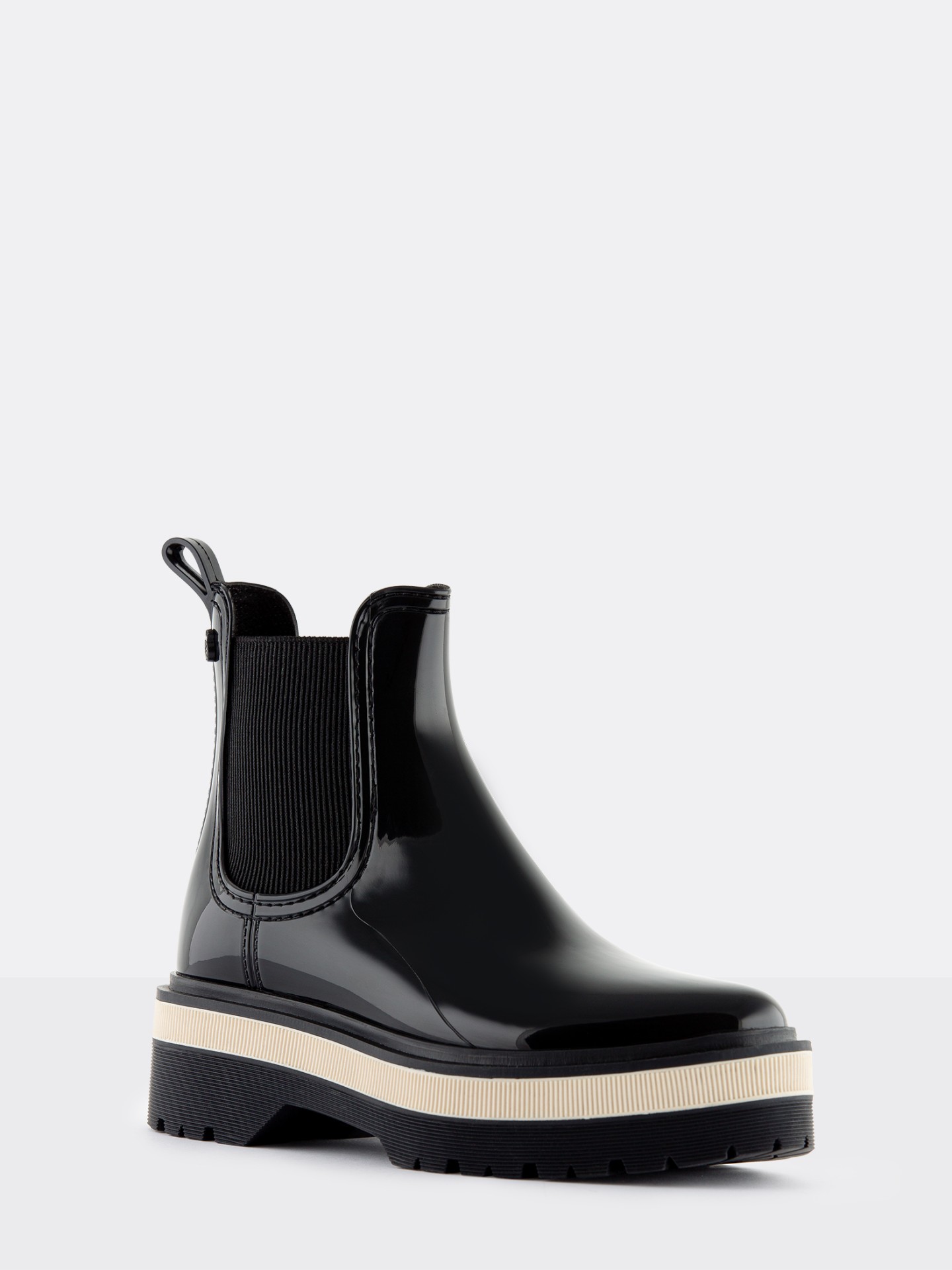 Netty Black/White