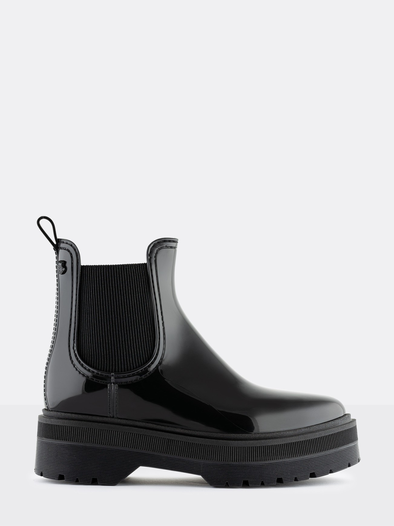 Netty Black