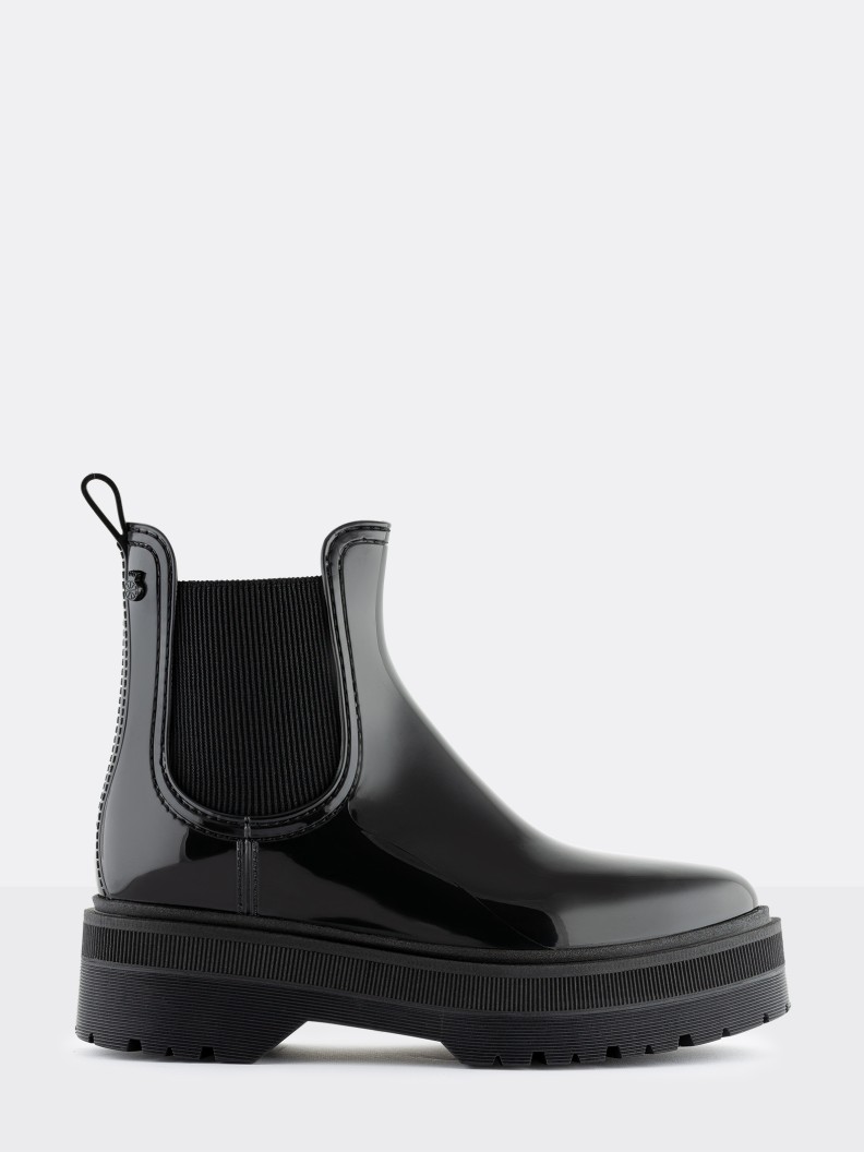Netty Black