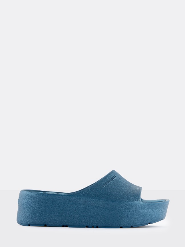 Sunny Blue Metal