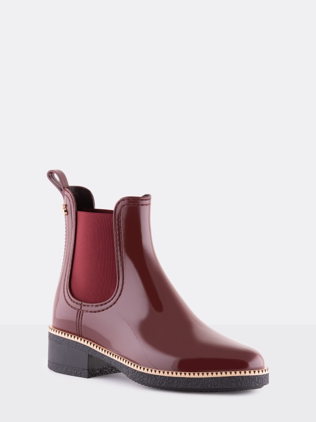 Ava Dark Berry