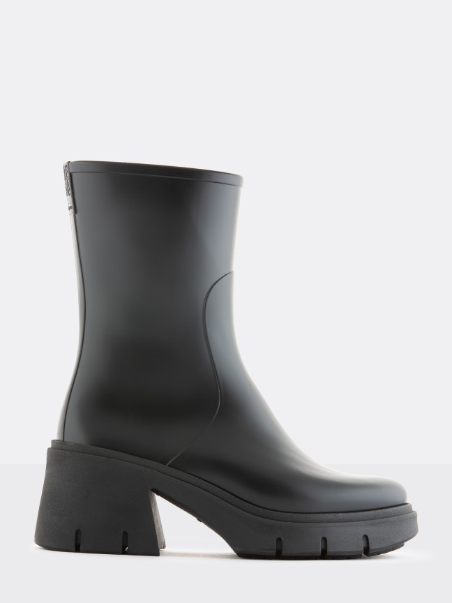 Grazia Black