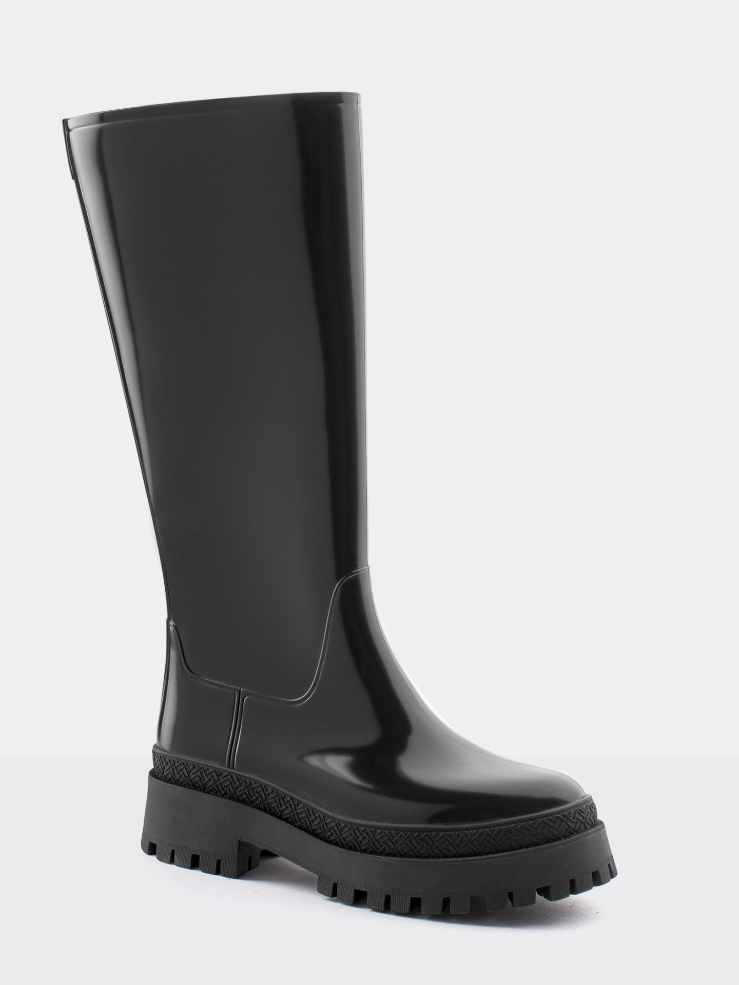 Artemis Black
