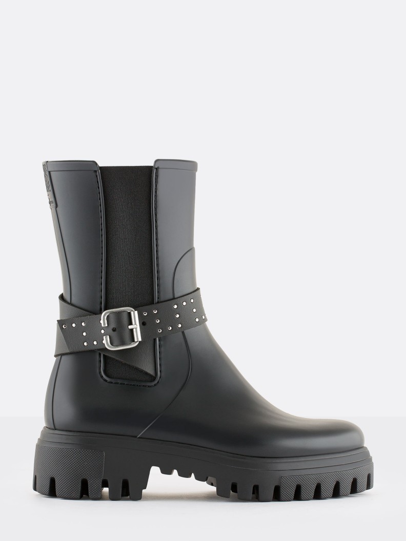 Vivienne Black