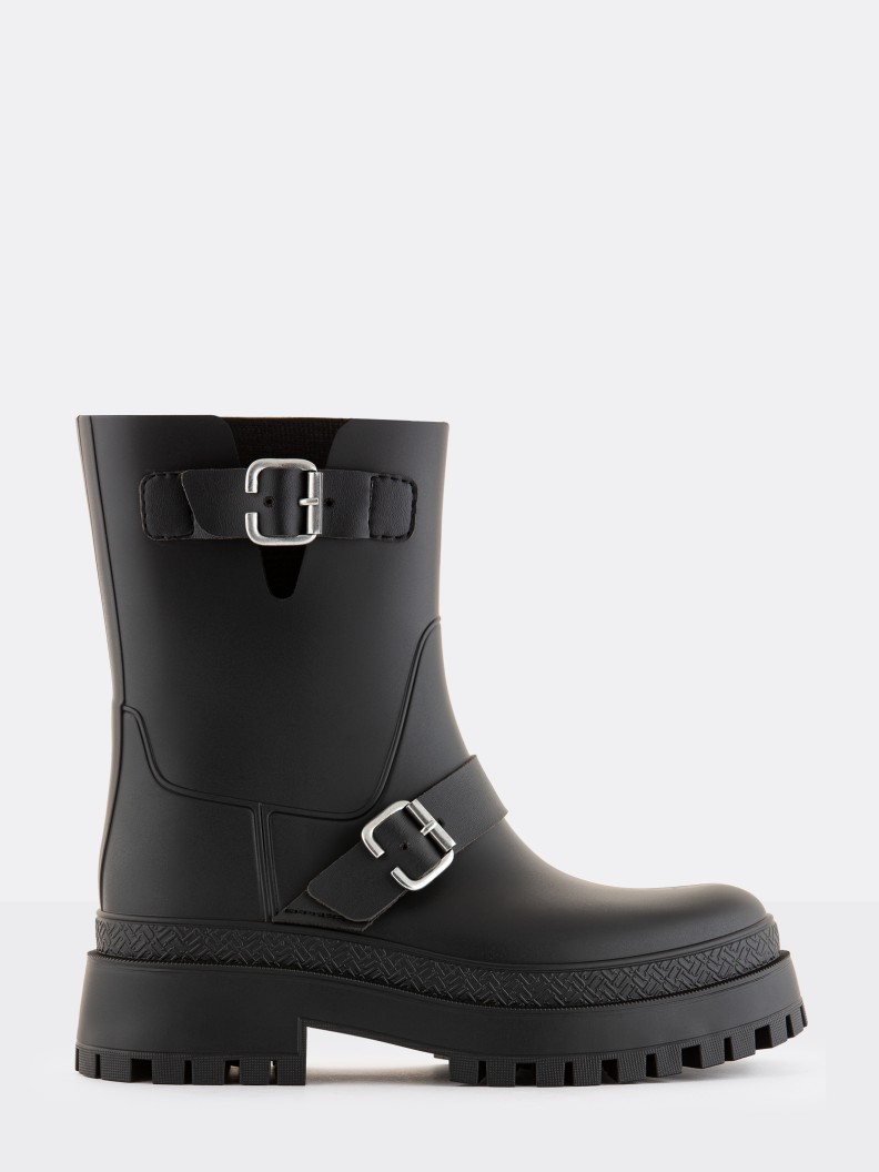 Kinley Black