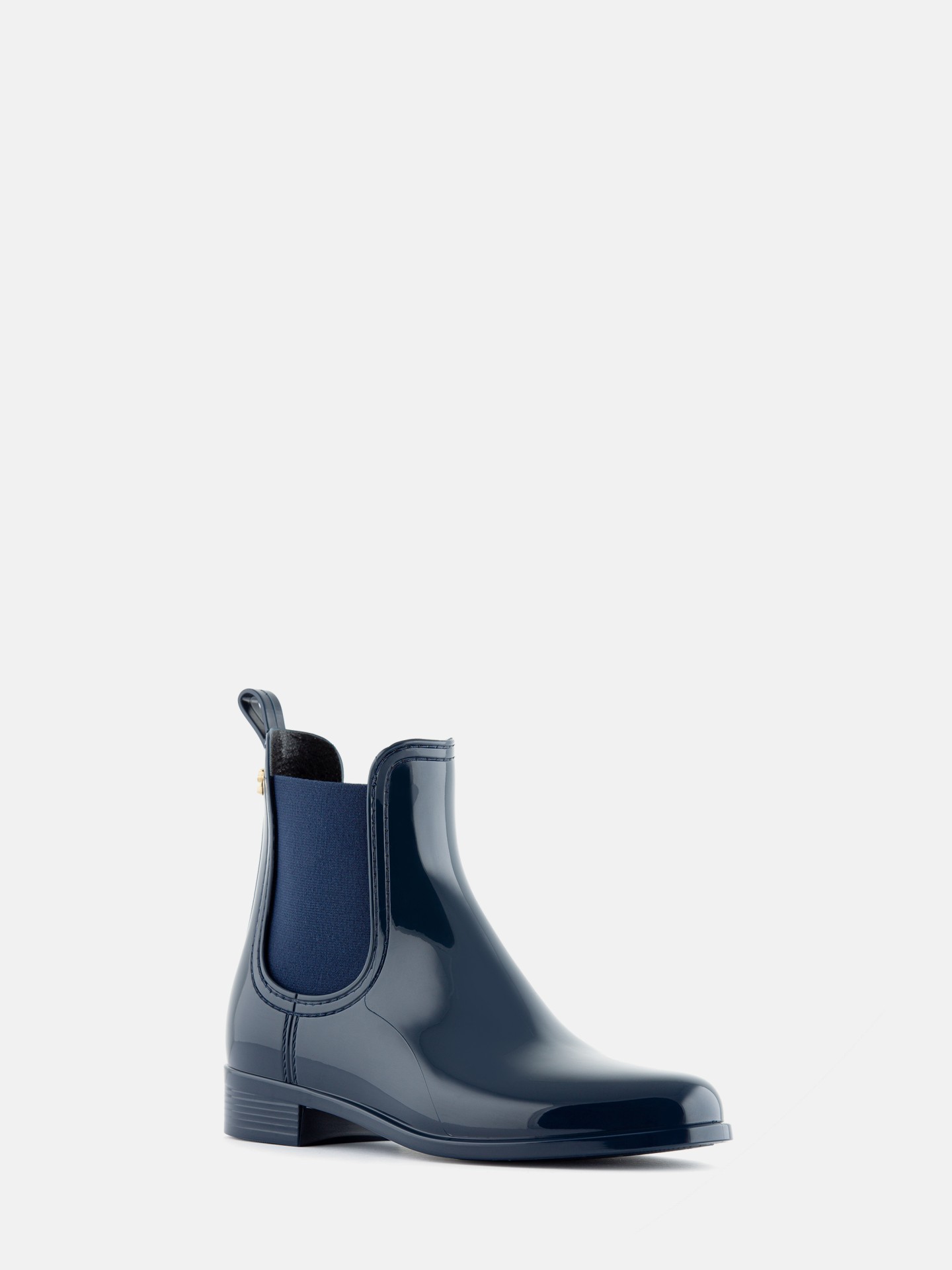 Comfy Naval