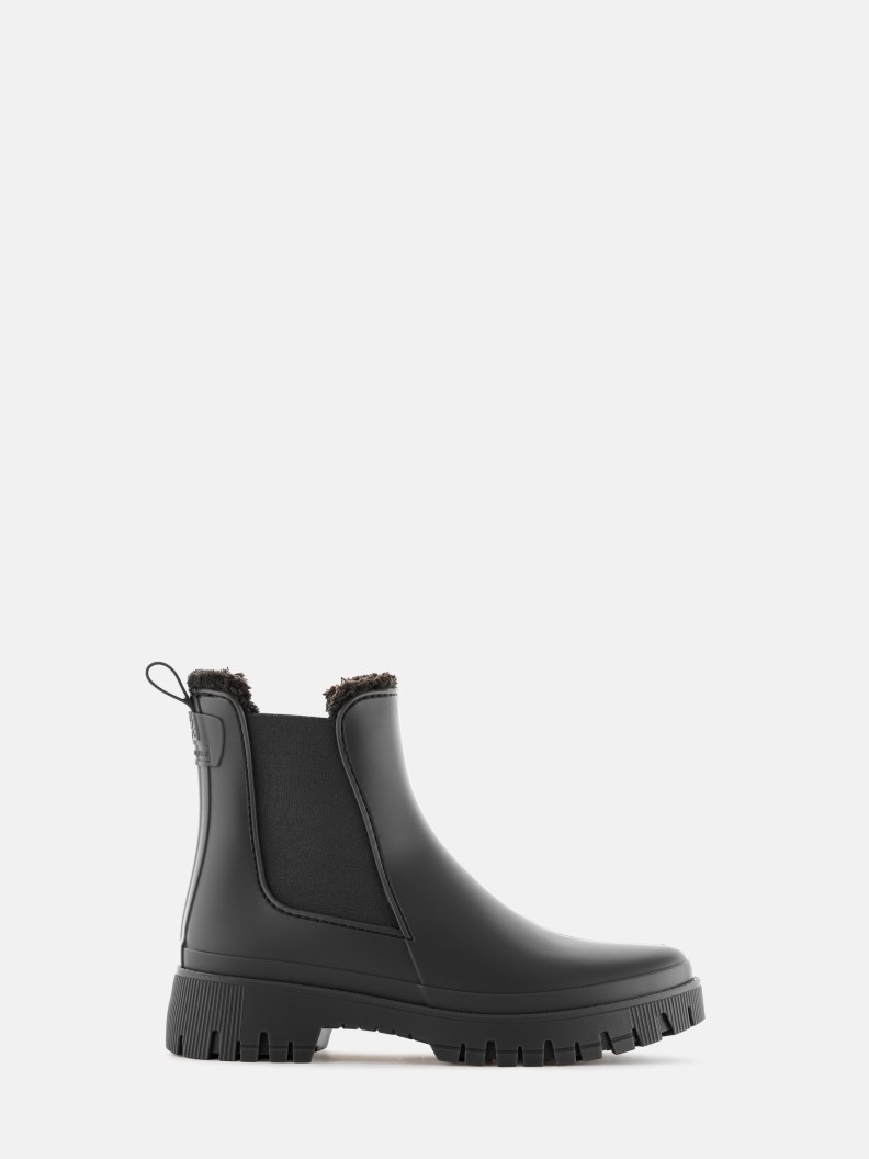 Wren Black